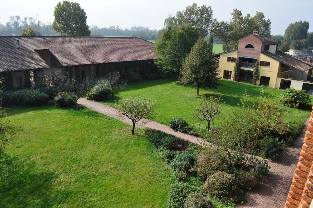 Cascina Radice Bed & Breakfast Arluno Luaran gambar